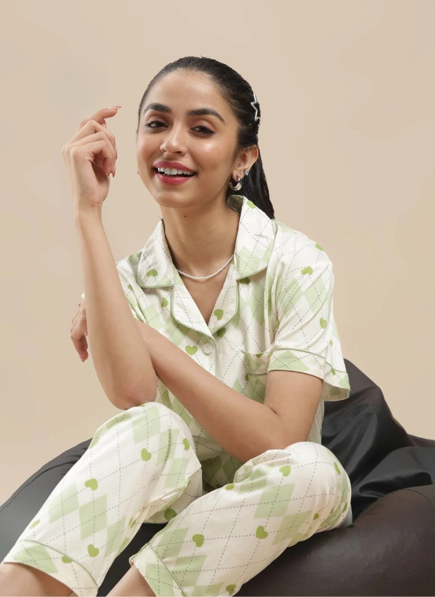 green hearts 3 piece pj set